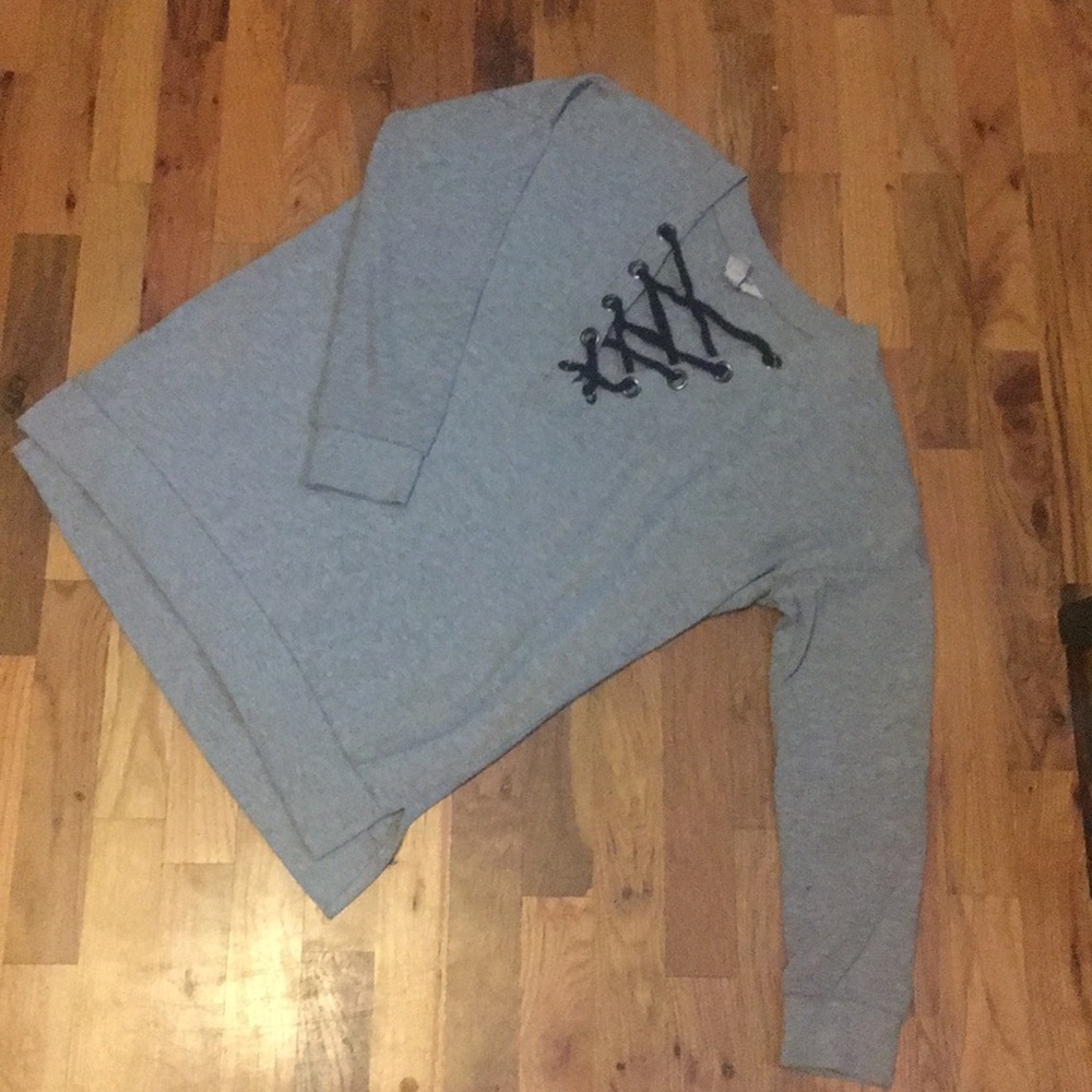 Arizona Grey Pullover! Size Medium